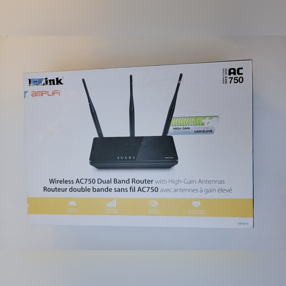 Wireless AC750 Dual Band Router - DIR-819 - Picture 4 of 11